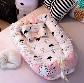 Baby bassinet pillow hotsell